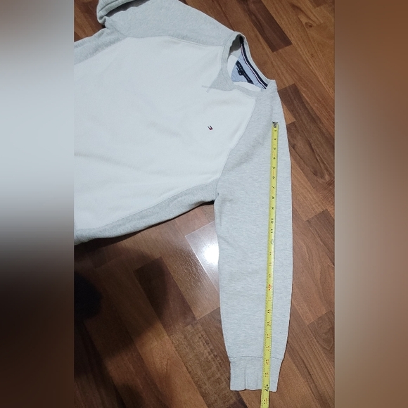 Tommy Hilfiger Mens Pullover Sweatshirt Light Grey White Crew Neck Heavy Cotton - Picture 8 of 11